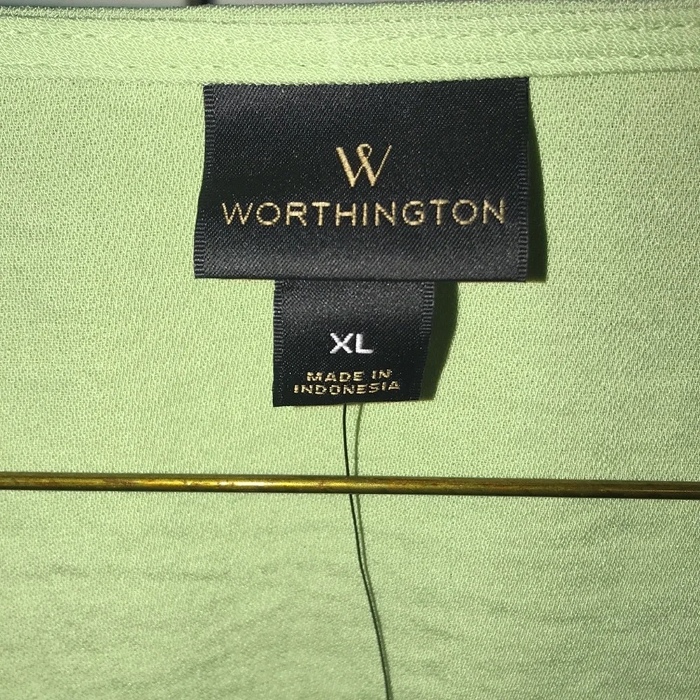 NWT Women’s Worthington Top - Picture 7 of 8